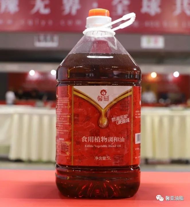 馨田驚艷亮相中國(guó)重慶餐飲連鎖加盟/食材博覽會(huì)（2019），受到各界領(lǐng)導(dǎo)蒞臨參觀(圖13)