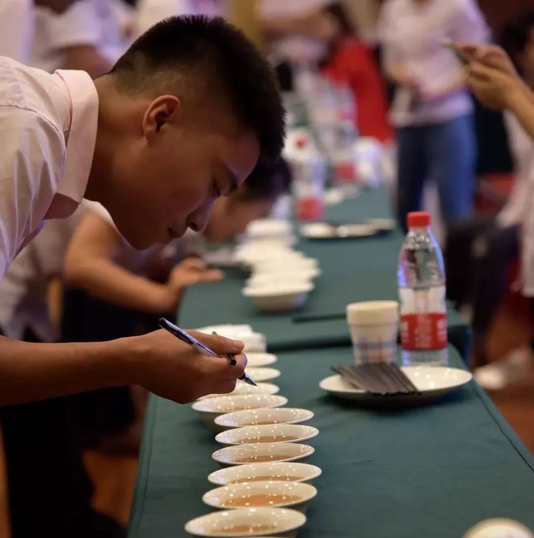 馨田? 2019年Q2市場(chǎng)行銷季度大會(huì)（經(jīng)風(fēng)雨，見(jiàn)彩虹）(圖11)